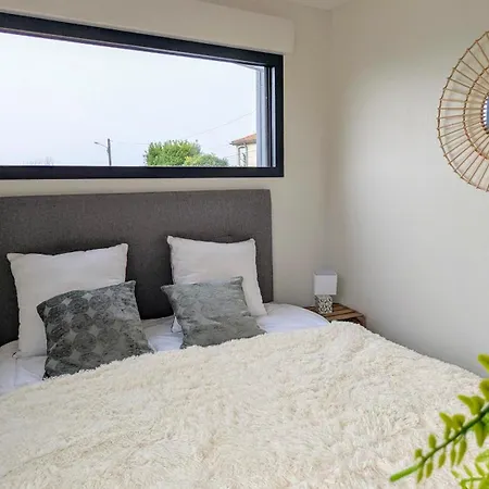 Holiday home Domaine Des 7 Cepages Arsonval